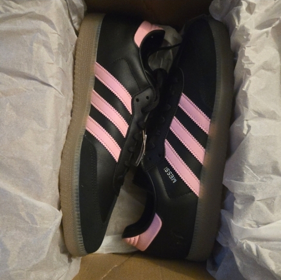 Adidas Samba Messi Men Miami CF Pink Black And Gum 032026 - Picture 7 of 9